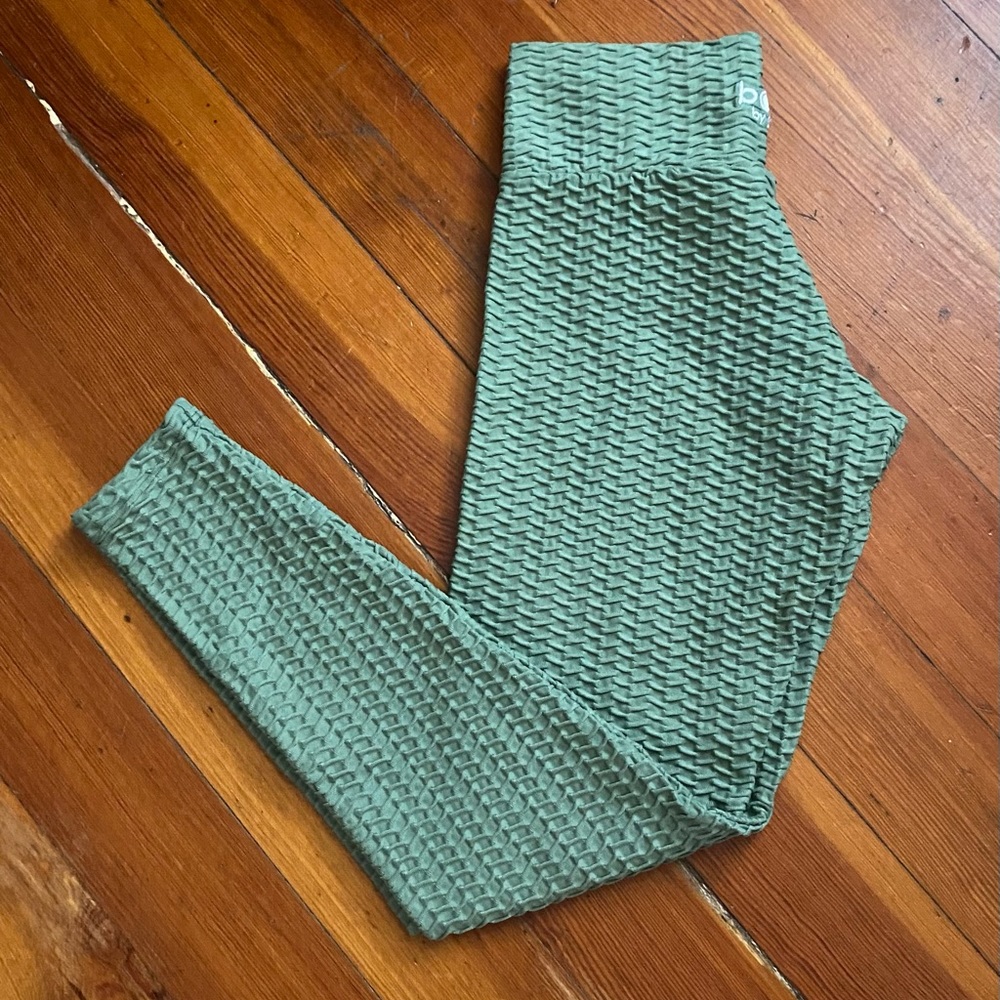 So Money LBL OSFM
Lightly worn, Hand wash, Hang dry